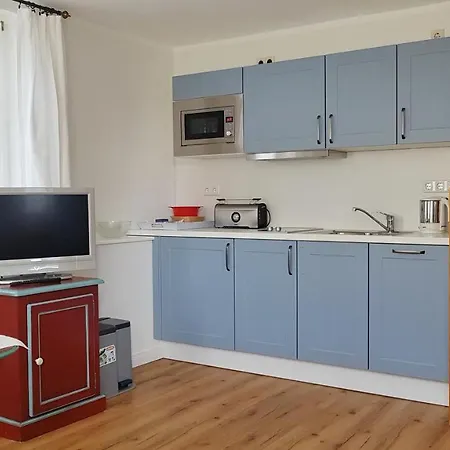 Unter Den Linden Apartman Thiessow