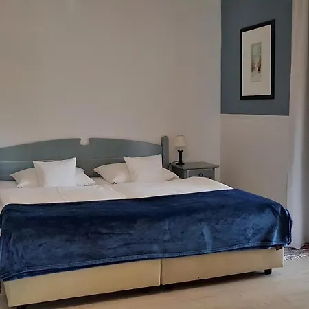 Unter Den Linden * Thiessow