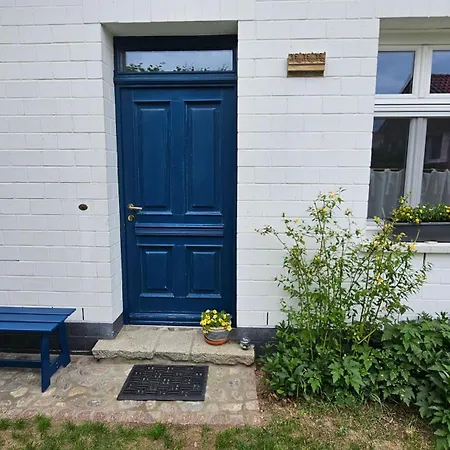 Unter Den Linden Apartment