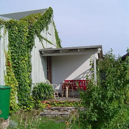 Unter Den Linden Apartman *