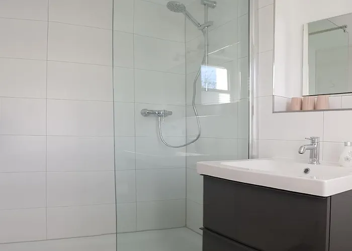 아파트 Unter Den Linden 티소브