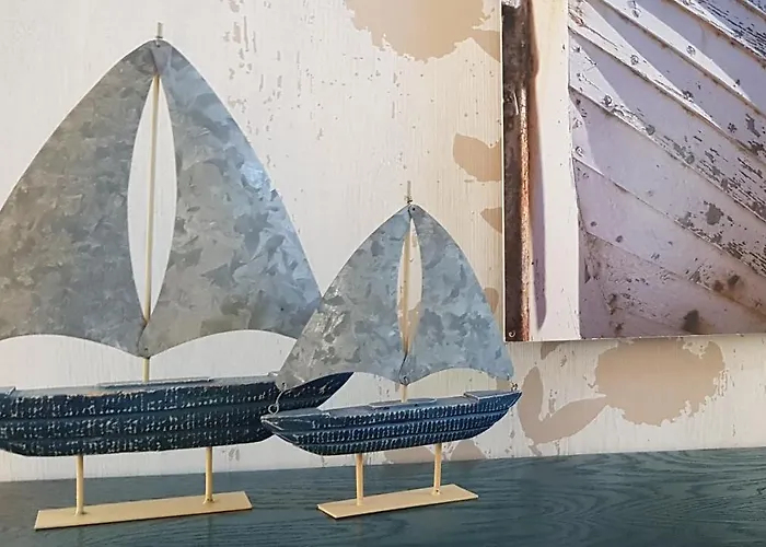 Unter Den Linden 티소브